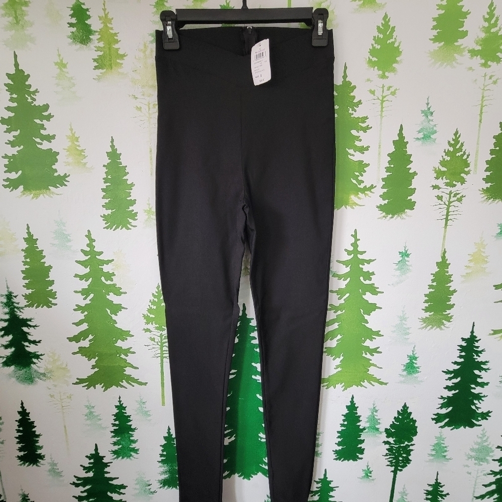 Windsor Cross Waist Skinny Pants.